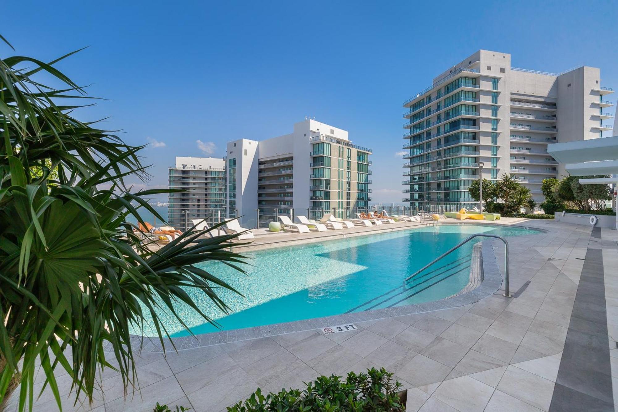 Unique High-Rise Condo In ميامي المظهر الخارجي الصورة